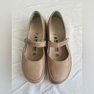 Women’s Birkenstock Mary Jane Beige Flat Shoes size EU 39 250 US 8